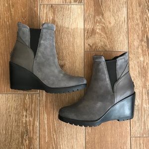 SOREL After Hours Chelsea gray ankle wedge boots